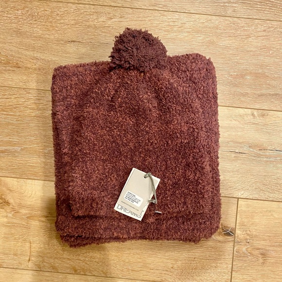 Barefoot Dreams Accessories - Barefoot Dreams CozyChic Pom Pom Beanie & Scarf